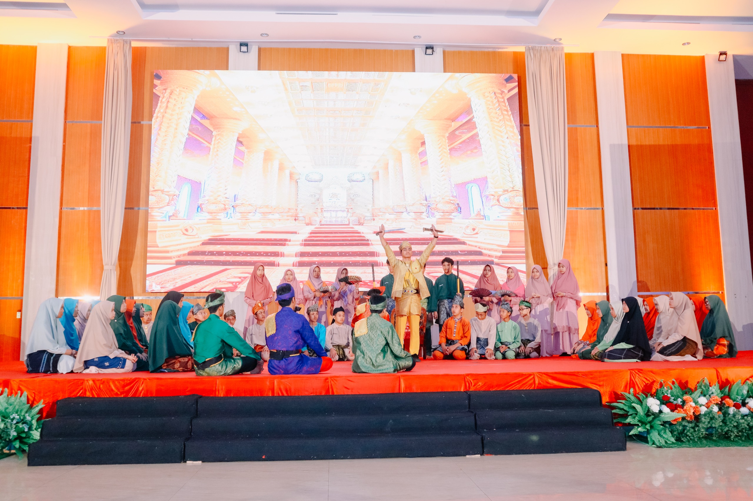 Tampilkan Hikayat Hang Tuah, Abdurrab Islamic School Taja Performance of Riau Traditional Arts