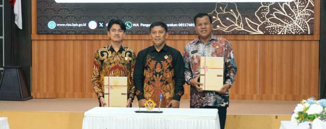 Bupati Kuansing Terima LHP dari BPK RI Perwakilan Riau