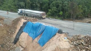 Hujan Deras, Jalan Lintas Riau-Sumbar di Kampar Sempat Kembali Longsor