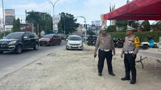 Kombes Taufiq Turun Langsung Atasi Kemacetan Parah di Pekanbaru
