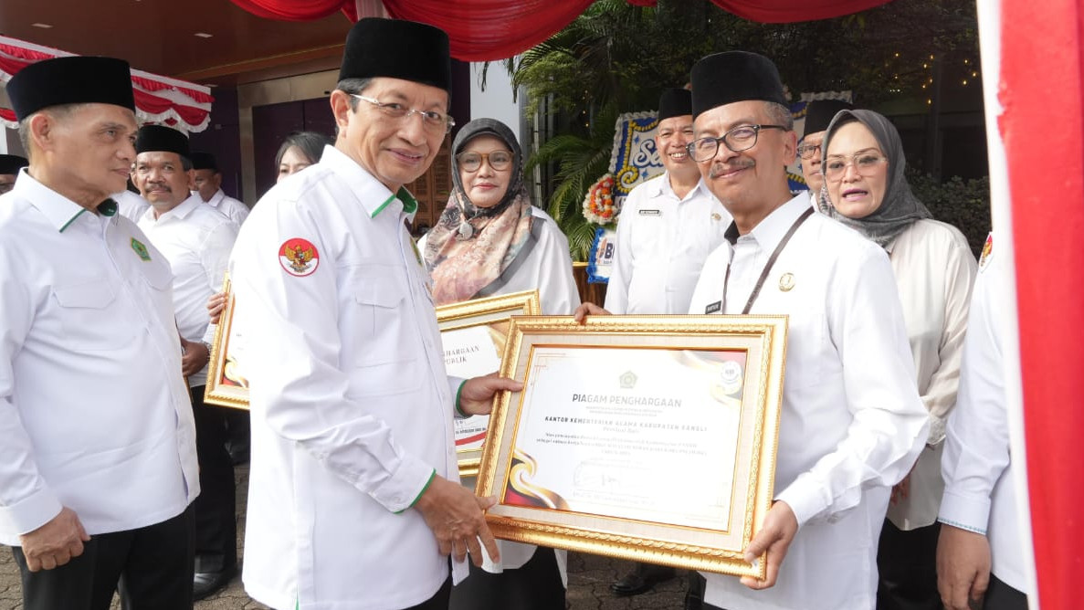 HAB ke-79, Menag Beri Penghargaan Satker Berprestasi