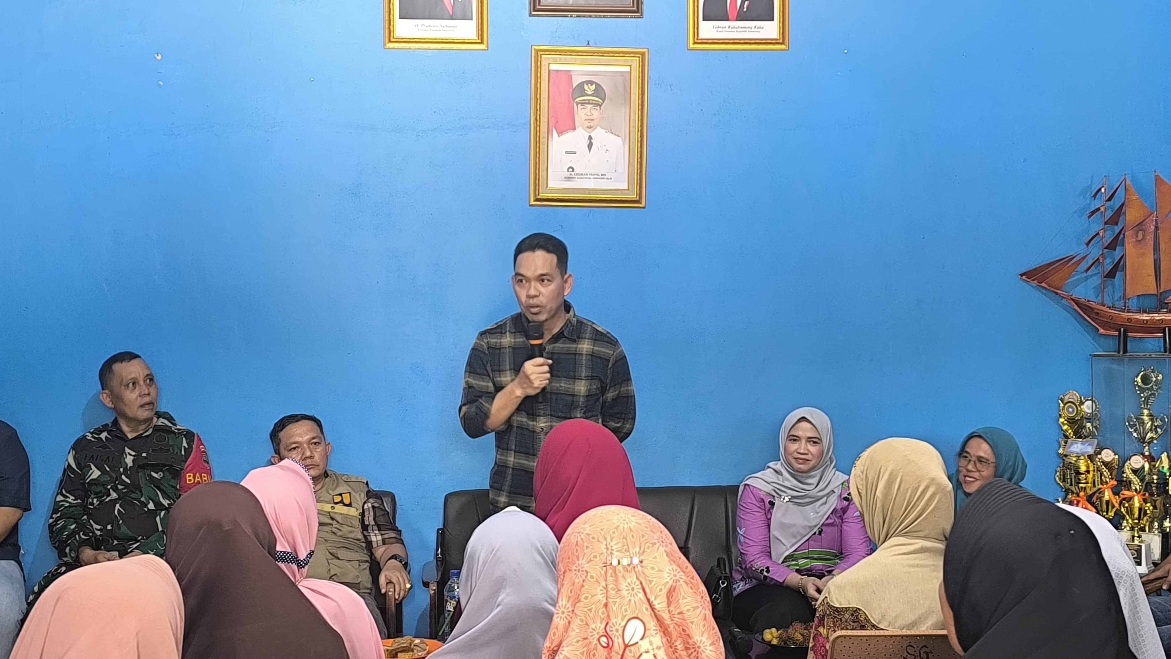 Pj Bupati Inhil Resmikan Program Septic Tank Individual di Kecamatan Kempas