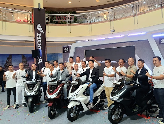 Mewah dan Canggih, New Honda PCX160 Resmi Meluncur di Riau