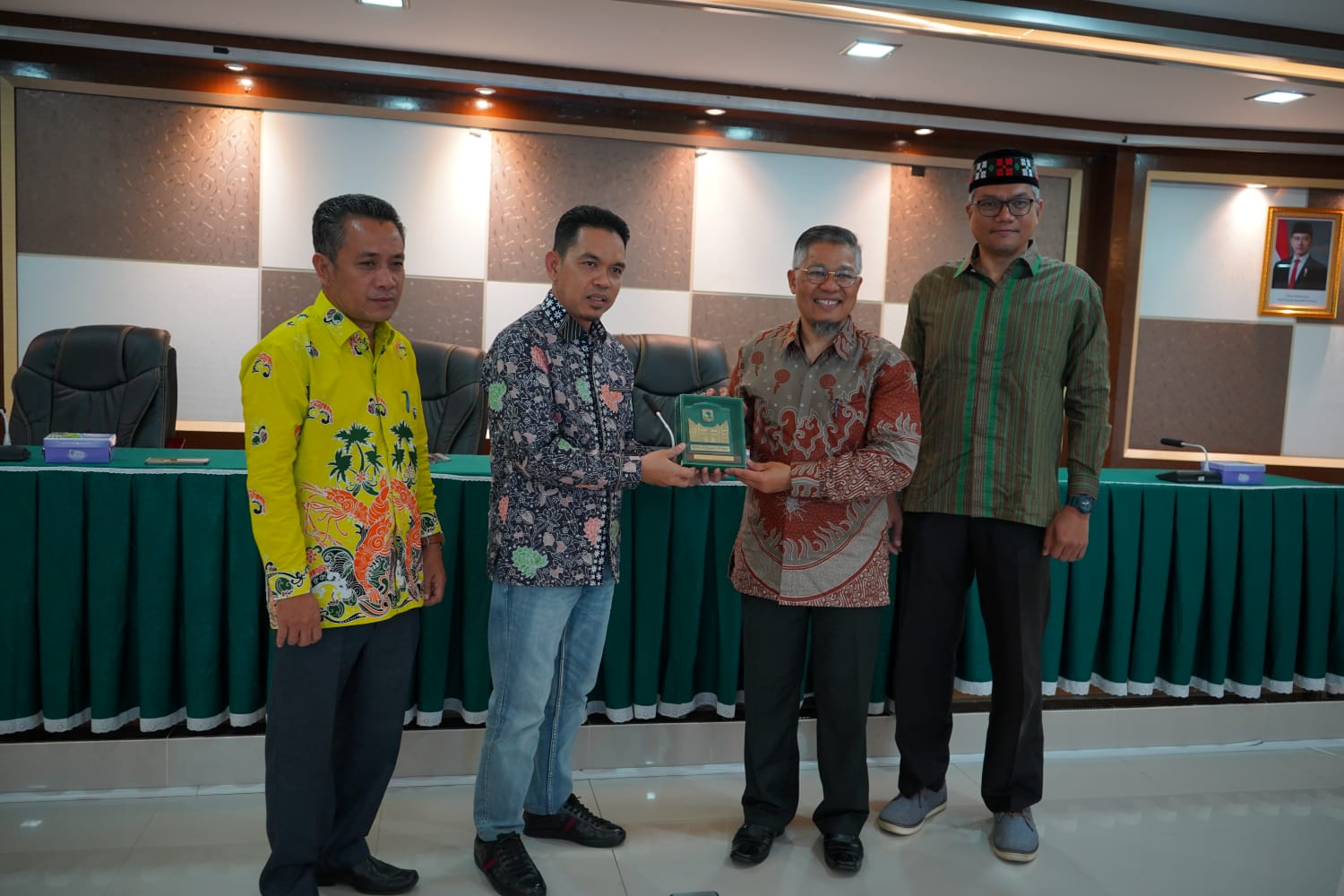 Bupati Inhil Teken Perpanjangan MoU dengan Universitas Andalas