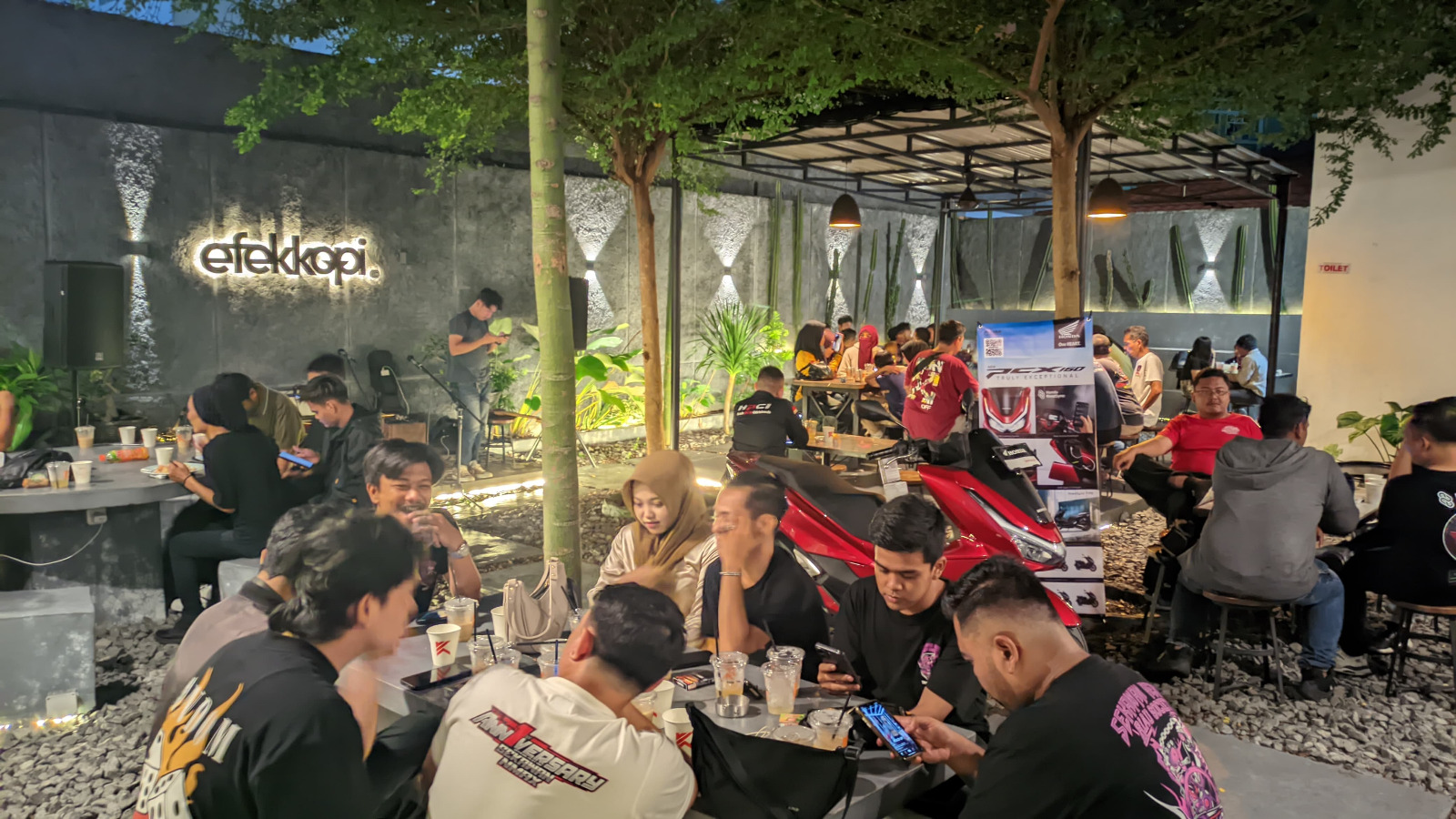 Keseruan Komunitas dalam Regional Public Launching New Honda PCX 160