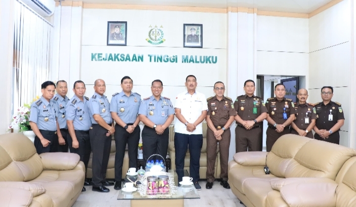 Kajati Maluku Terima Kunjungan Silaturahmi Pejabat Baru Kakanwil Kementrian Hukum