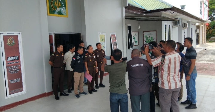 Kepala Dinas Perpustakaan dan Kearsipan Kepulauan Aru Ditetapkan sebagai TersangkaÂ 