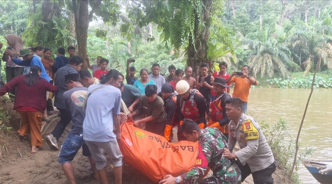 Kabar Duka! Mahasiswa UIN Suska Riau yang Hanyut di Sungai Batang Gangsal TNBT Ditemukan
