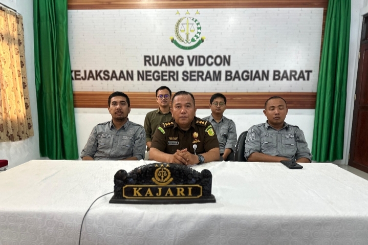 Plt Kajari SBB Mengikuti Zoom Arahan JAM-Intel Dalam Rangka Mendukung Makanan Bergizi (MGB)