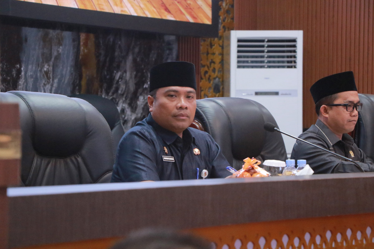 Pemko Pekanbaru Terima Laporan Hasil Reses Anggota DPRD