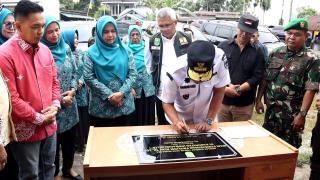 Pj Gubernur Riau Resmikan SPAM Pemukiman di Inhil untuk Tingkatkan Akses Air Bersih