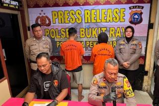 Mahasiswi di Pekanbaru Melahirkan di Kos Dibantu Pacarnya, Bayi Dibuang hingga Ditangkap Polisi