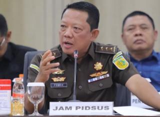 Kejagung Periksa 2 Orang Saksi Terkait Kasus Impor GulaÂ 