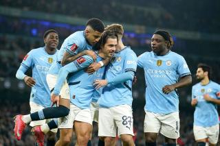 Manchester City Libas Salford City dengan Skor 8-0