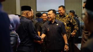 DPRD Kepulauan Meranti Resmi Umumkan Asmar-Muzamil sebagai Bupati dan Wakil Bupati 2025-2030