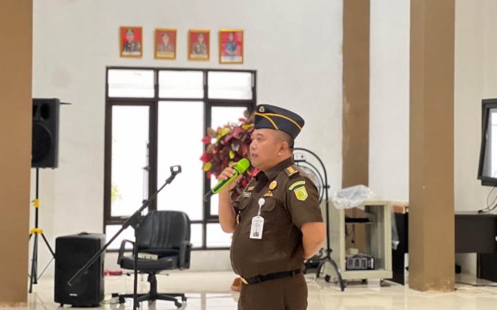 Plt Kajari SBB Pimpin Apel Pagu dan Tegaskan Implementasi Kinerja 2025