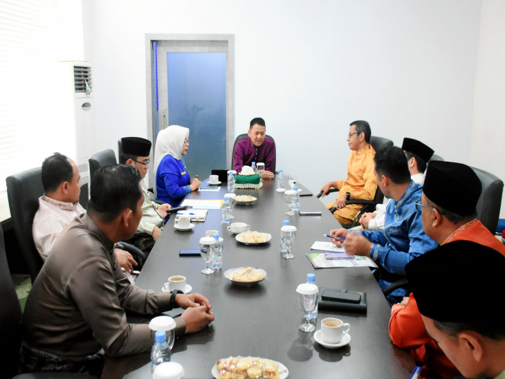 Pj Bupati Kampar Pimpin Rapat Pelaksanaan Percepatan APBD Tahun 2025