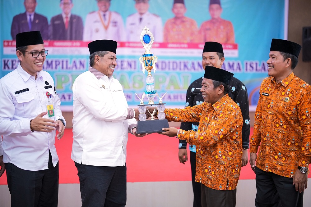 Bupati Siak Apresiasi Peran AGPAII dalam Membentuk Karakter Pelajar