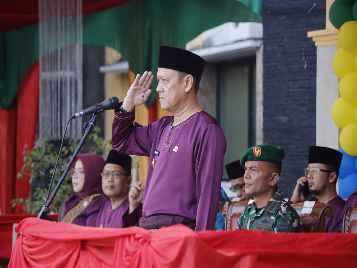 Pj Bupati Jadi Pembina Upacara Hari Jadi Kabupaten Kampar ke-75