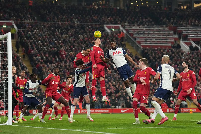Liverpool Libas Tottenham dengan Skor 4-0 (Agg. 4-1)