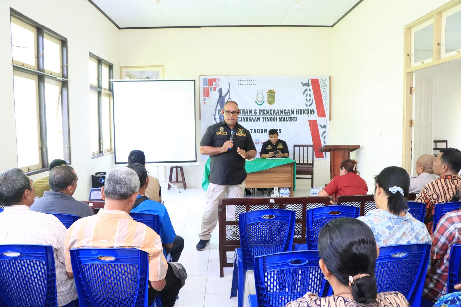 Cegah Penyalahgunaan Dana Desa, Kejati Maluku Berikan Penyuluhan Hukum di Leitimur Selatan