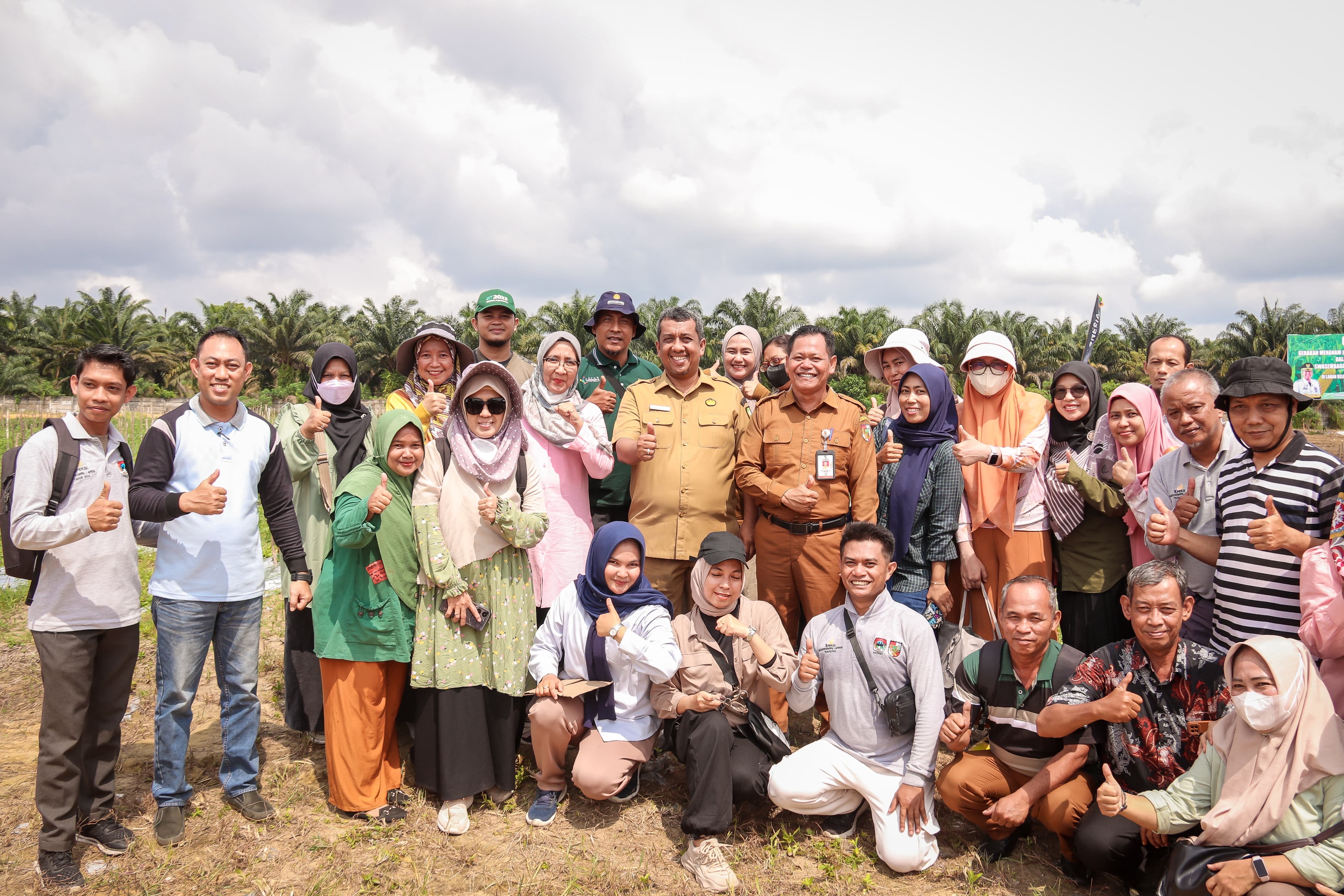 Dukung Swasembada Pangan, Pj Walikota Pekanbaru Tanam Jagung di Lahan 2 Hektare