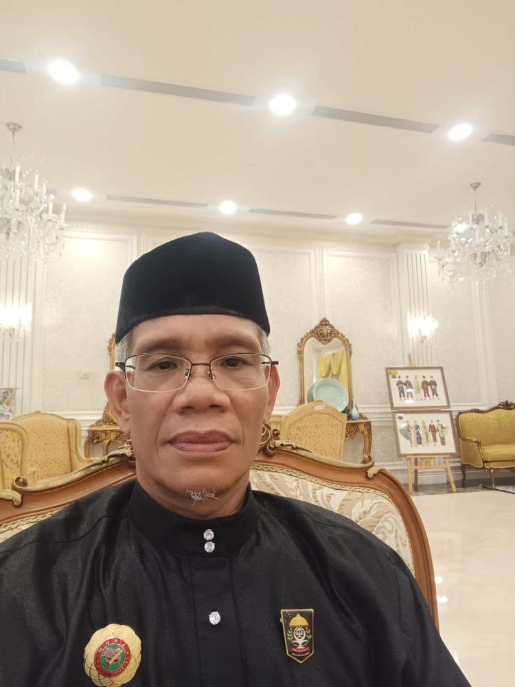 Lusa, LAMR Tepuk Tepung Tawar Kepala dan Wakil Kepala Daerah se-Riau