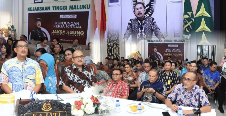 Kajati Maluku bersama Jajaran Hadiri Kunjungan Kerja Jaksa Agung secara VirtualÂ 
