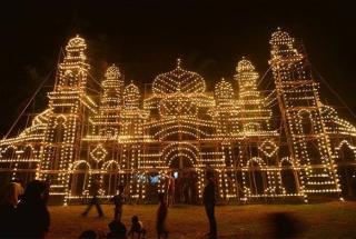 Lestarikan Budaya, Ramadhan Ini Pemko Pekanbaru Kembali Gelar Festival Lampu Colok