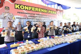 Polda Riau Gagalkan Penyelundupan Narkoba Skala Besar Bernilai Miliaran Rupiah