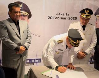 Pemko Pekanbaru Turunkan Tarif Parkir Tepi Jalan Umum: Roda Dua Rp1.000, Roda Empat Rp2.000