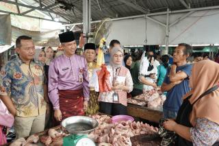 Pemprov Riau Sidak Sejumlah Pasar Tradisional di Pekanbaru Jelang Ramadan