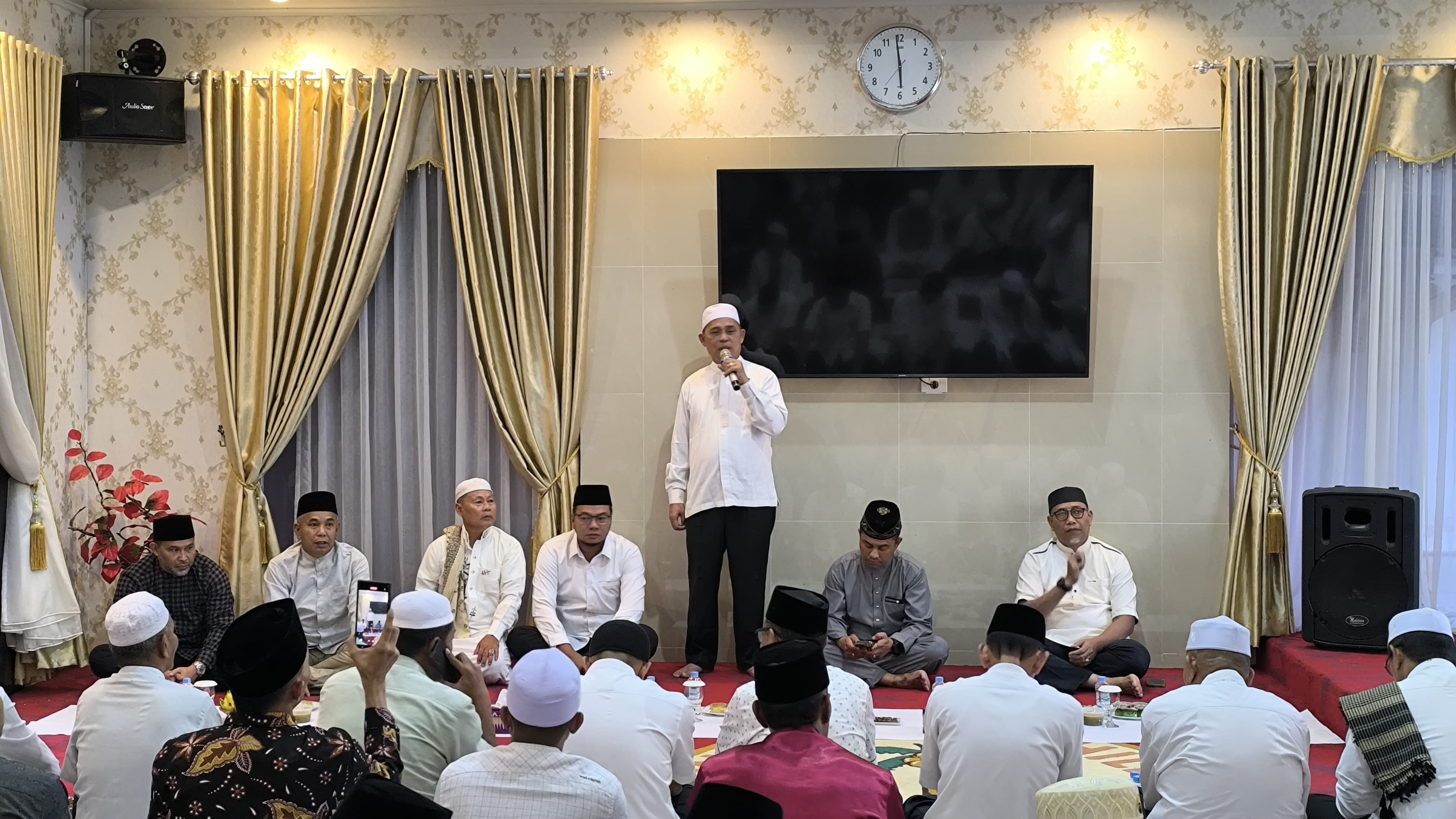 Bupati Indragiri Hilir Gelar Silaturahmi dan Buka Bersama Forkopimda di Kediaman