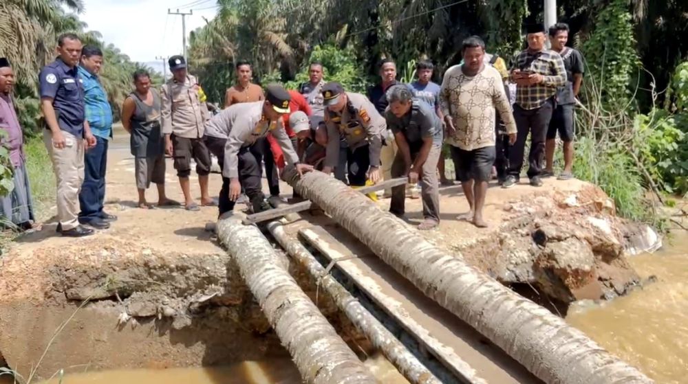 Jalan Alternatif Ujung Batu - Pasir Pangaraian Putus, Lalu Lintas Dialihkan