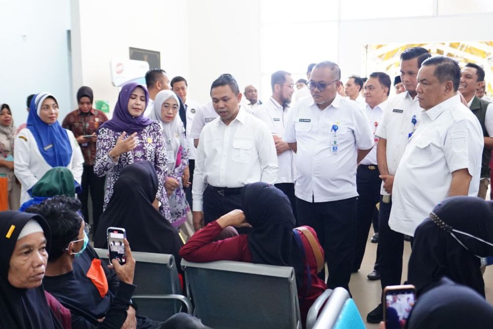 Sidak RSUD Arifin Achmad, Gubernur Riau Minta Hasil MRI Dikeluarkan Maksimal 3 Hari