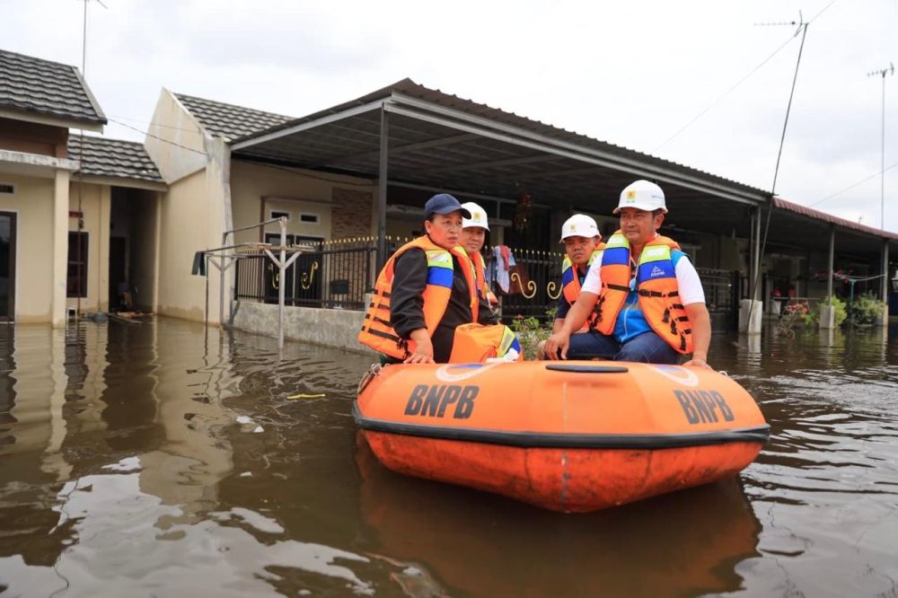 Banjir Pekanbaru, PLN Siaga Amankan Pasokan Listrik untuk 675 Pelanggan
