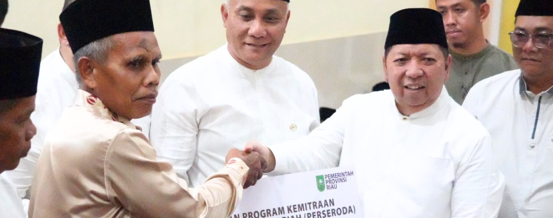 Gelar Safari Ramadan di Desa Bukit Kauman Kuantan Mudik Pemprov Riau Salurkan Sejumlah Bantuan