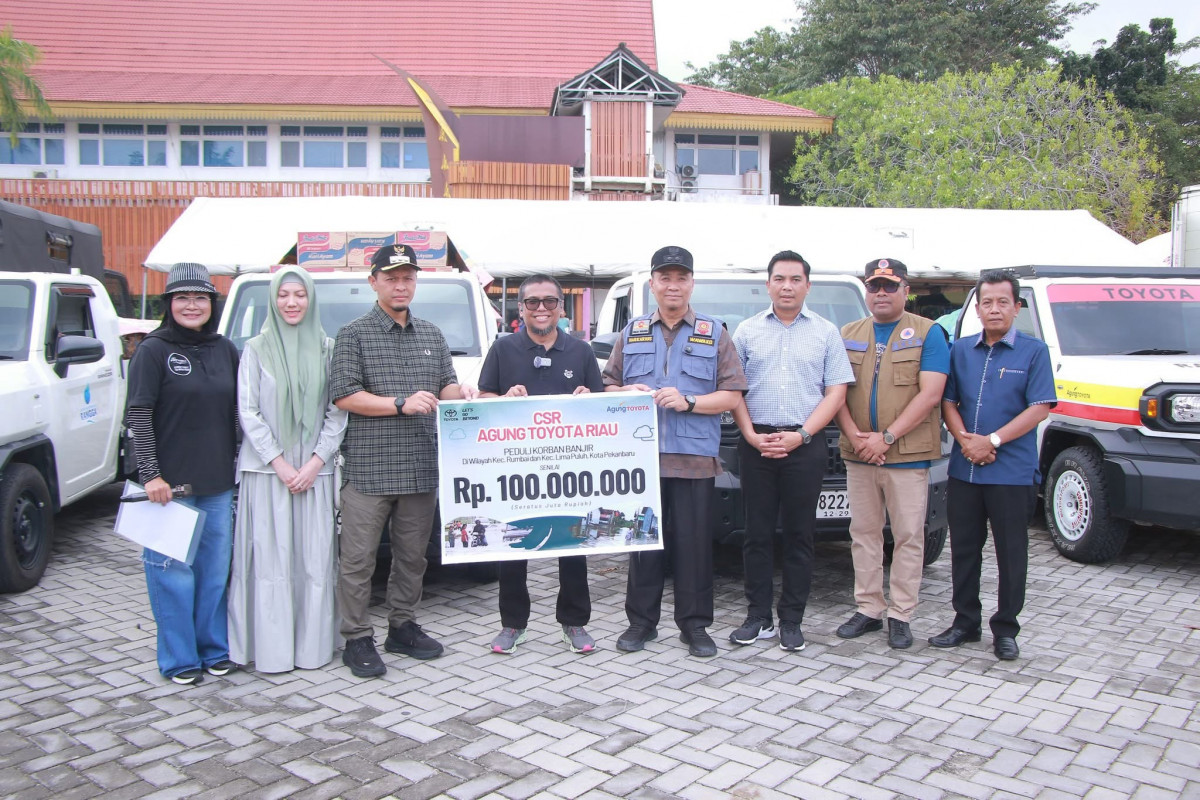 Pemko Pekanbaru Terima CSR Agung Toyota Senilai Rp100 Juta untuk Korban Banjir