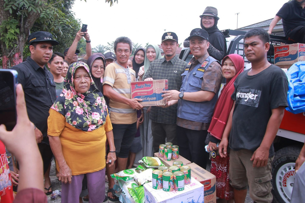 Pemko Pekanbaru Terus Salurkan Bantuan ke Korban Banjir