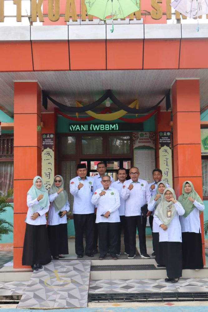Kanwil Kemenag Provinsi Riau Lakukan Monitoring Pelaksanaan Ujian Madrasah di MAN 1 Kuansing