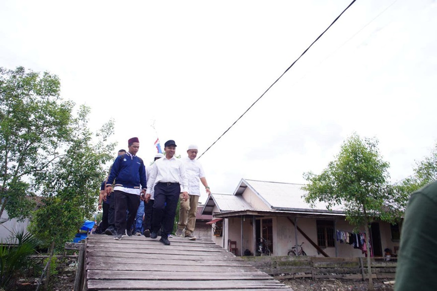 Akses Ekonomi Riau Utara Dibuka: Gubri Rencanakan Bangun Jalan Guntung-Simbar-Mandah
