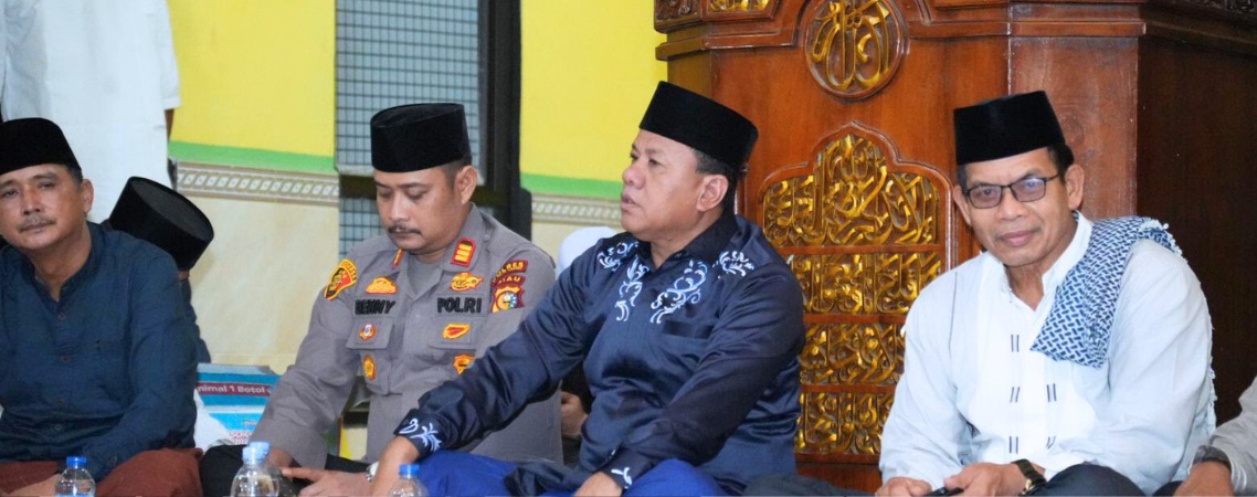 Safari Ramadan di Pulau Panjang Cerenti, Bupati Kuansing: Jangan Ada Lagi Anak Tidak Bersekolah...
