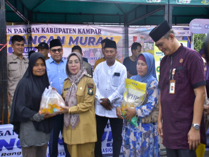 Pemkab Kampar Gelar Pangan Murah untuk Warga Koto Tuo