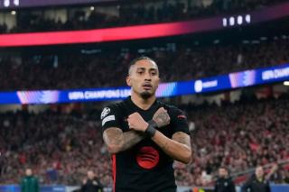 Gol Raphinha Bawa Barcelona Bungkam Tuan Ruah Benfica