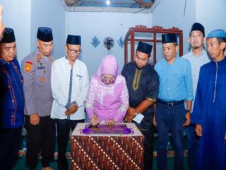 Wabup Kampar Resmikan Masjid Al Musafir Desa Tarai Bangun