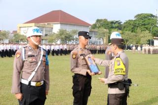 Buktikan Janji, Kapolda Riau Pecat 1 Polisi Terlibat Narkoba, 3 Diberi Reward