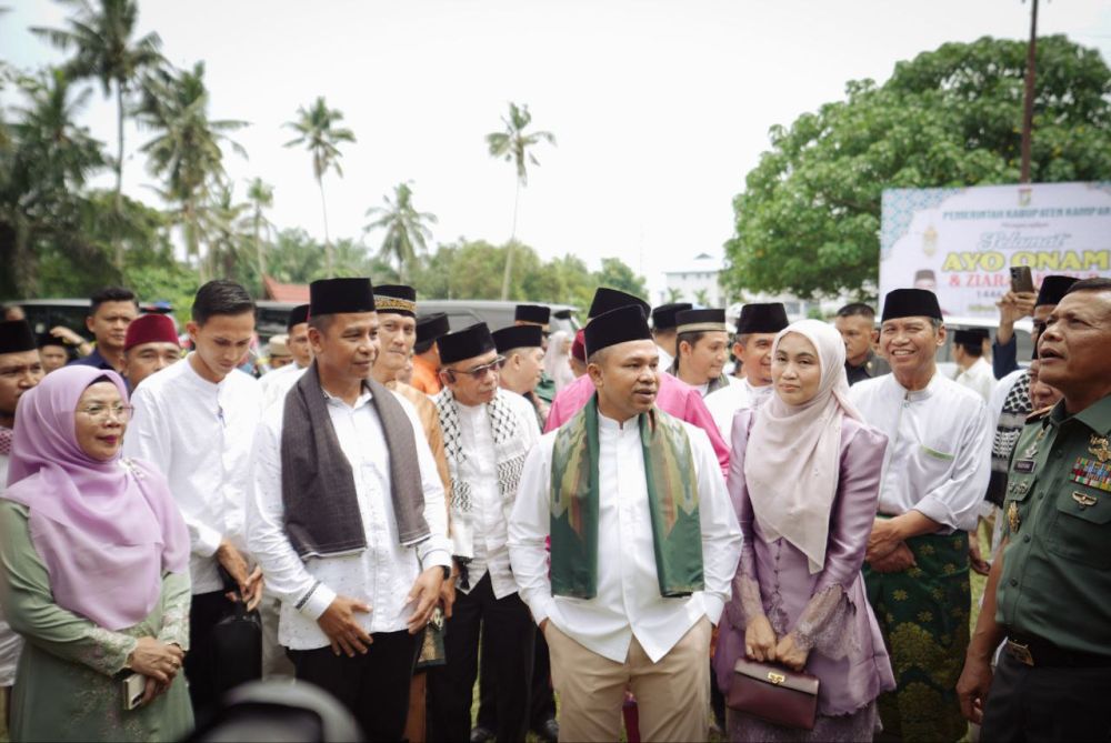 Gubri Abdul Wahid Hadiri Perayaan Aghi Ghayo Onam di Kampar