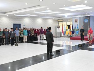 Rektor UNRI Lantik Prof Ahmad Fadli Sebagai Dekan Fakultas Teknik 2025–2029