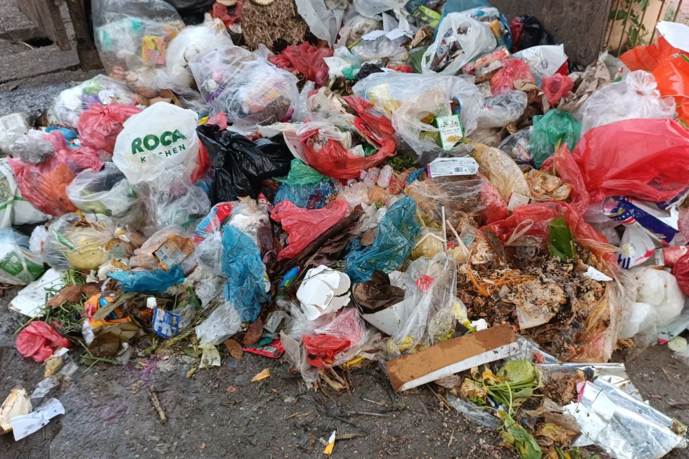 Waspada! Dua Pelaku Berkedok Petugas DLHK, Gunakan Kwitansi dan Stempel Palsu Pungut Uang Sampah