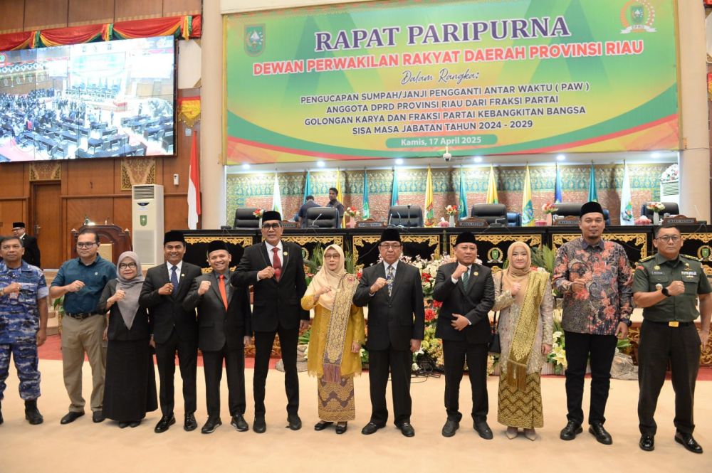 PAW di DPRD Riau, Zulaikha Wardan Resmi Gantikan Ferriyandi
